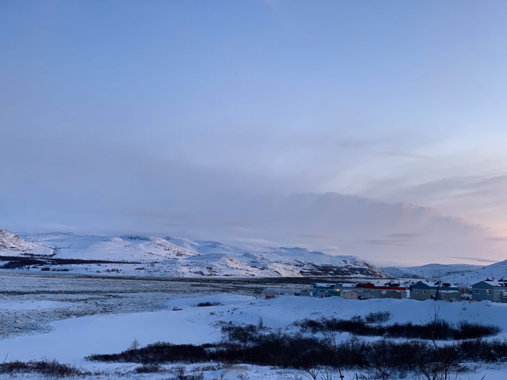 digital skills- beautiful open landscape with mountains in Kangiqsualujjuaq