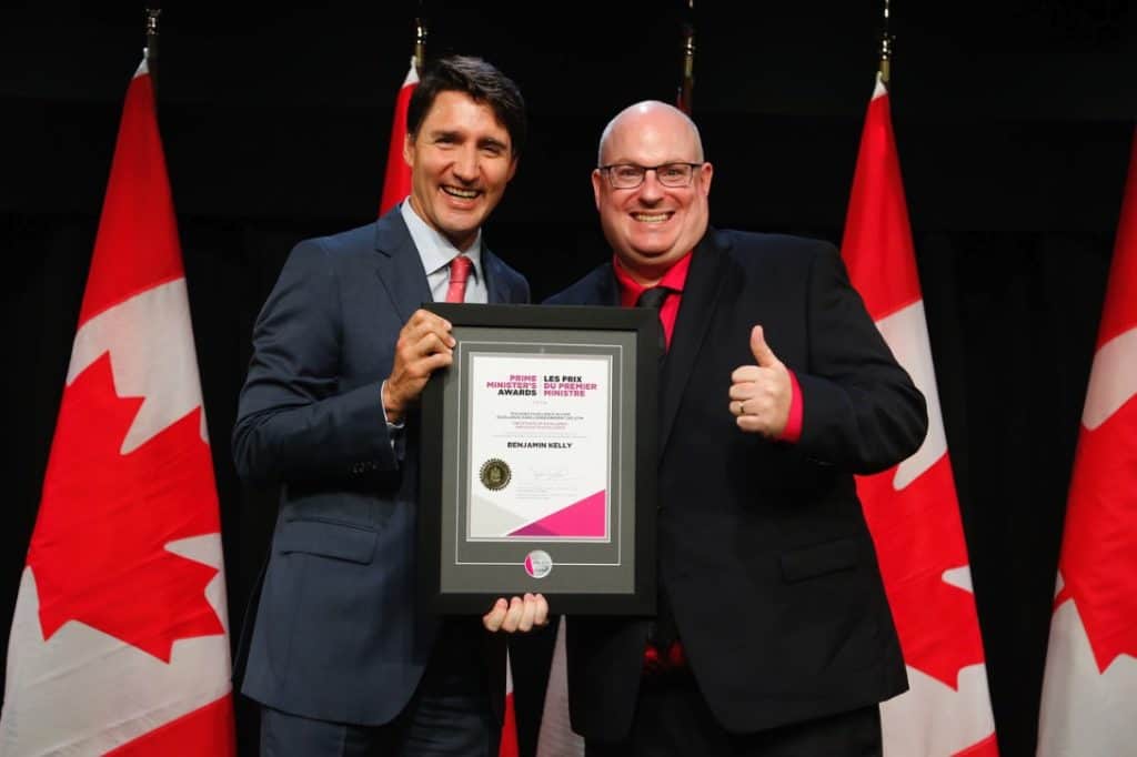 Benjamin Kelly accepts the 2019 Prime Minister’s Award for Teaching Excellence in STEM